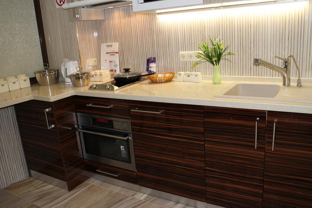 Elite Odessa Apartments Phòng bức ảnh
